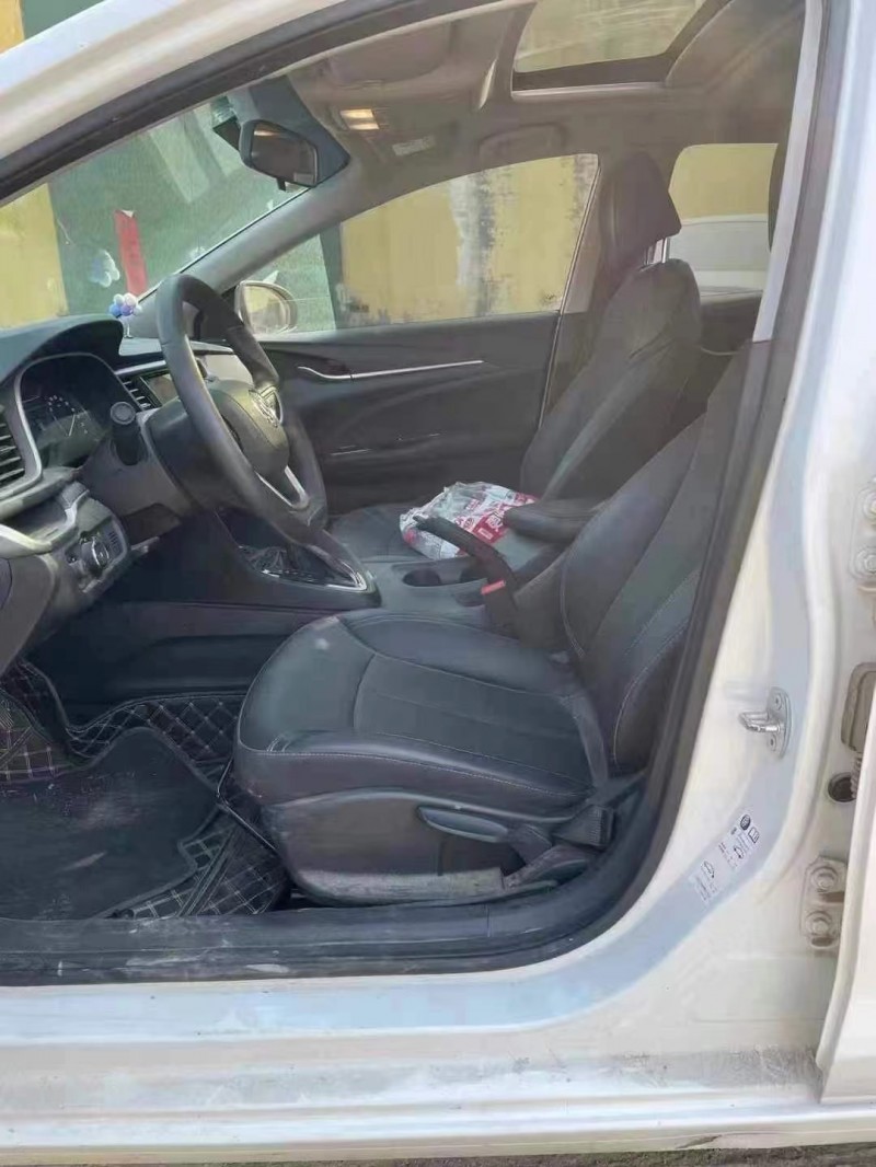 菏泽21年别克英朗5