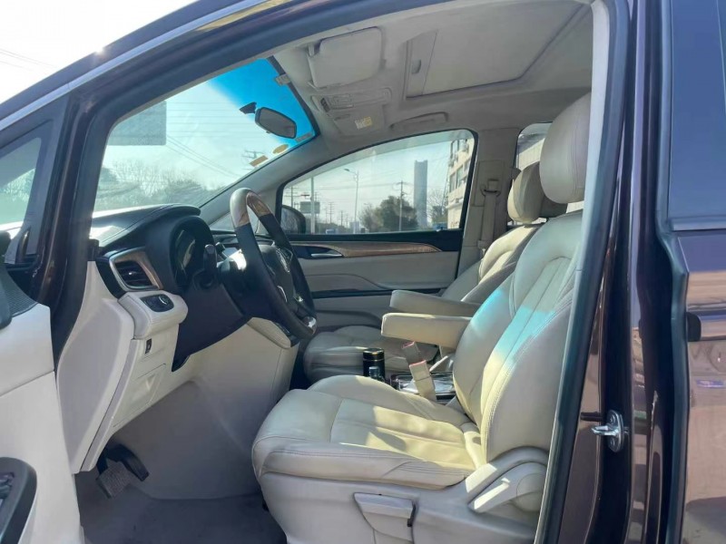 徐州17年别克GL87