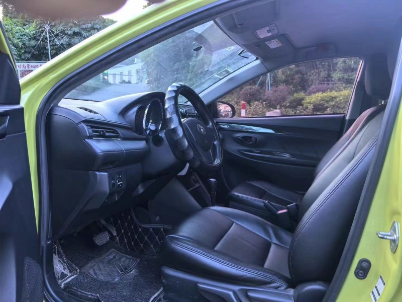 广州18年丰田YARiS L 致炫8