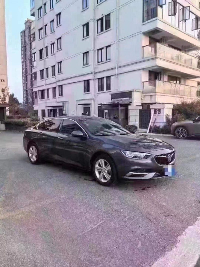 菏泽20年别克君威3