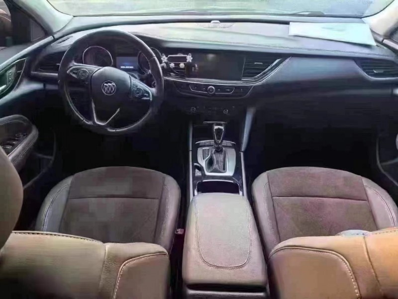 菏泽20年别克君威4