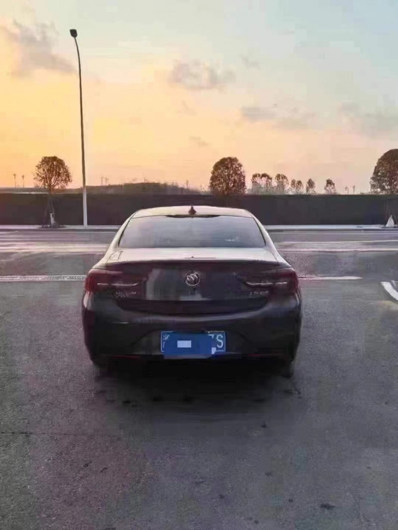 菏泽20年别克君威9