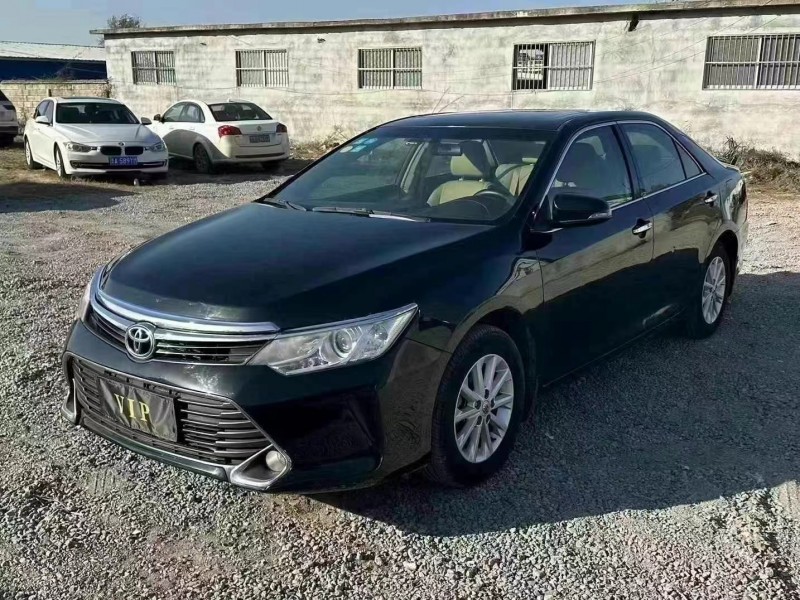 枣庄17年丰田凯美瑞2
