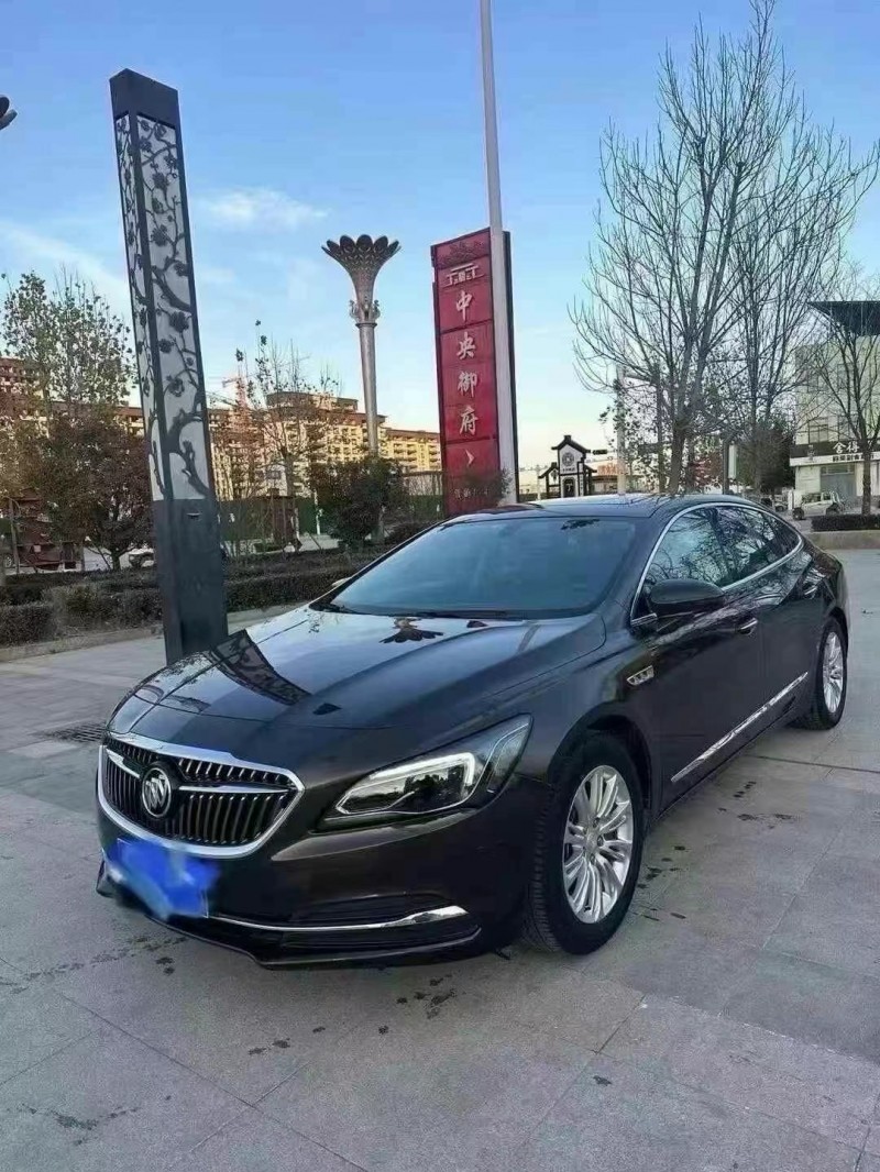 枣庄18年别克君越2