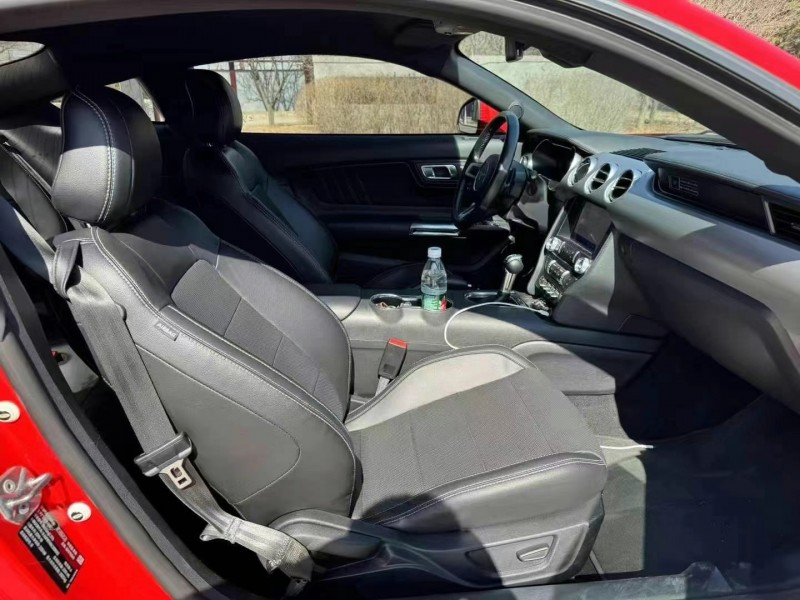 青岛22年福特野马6