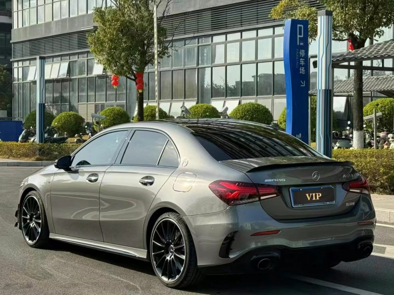 东莞23年奔驰AMG7