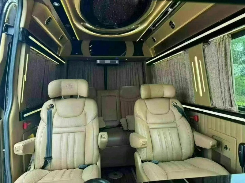 东莞16年奔驰斯宾特4