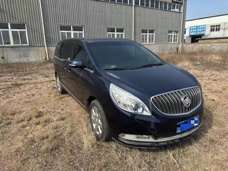 青岛15年别克GL82