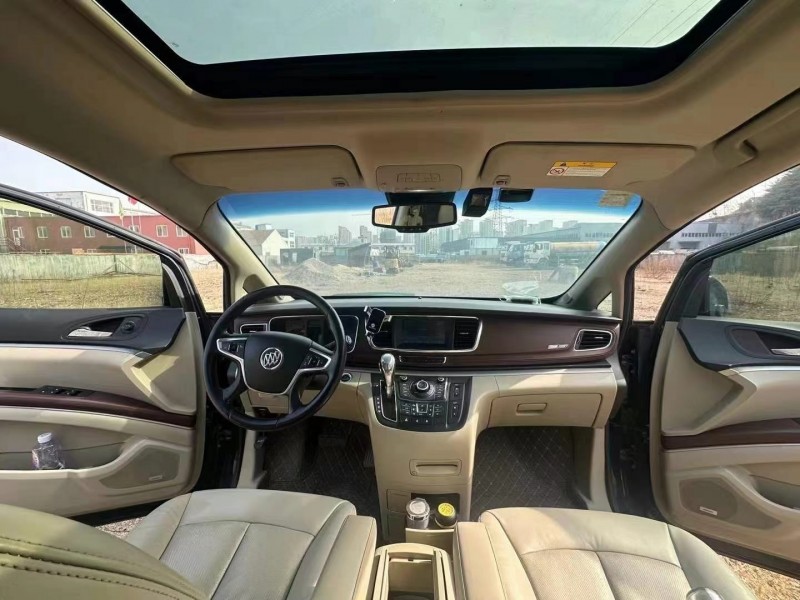 青岛15年别克GL86