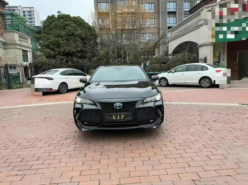 武汉22年丰田亚洲龙1