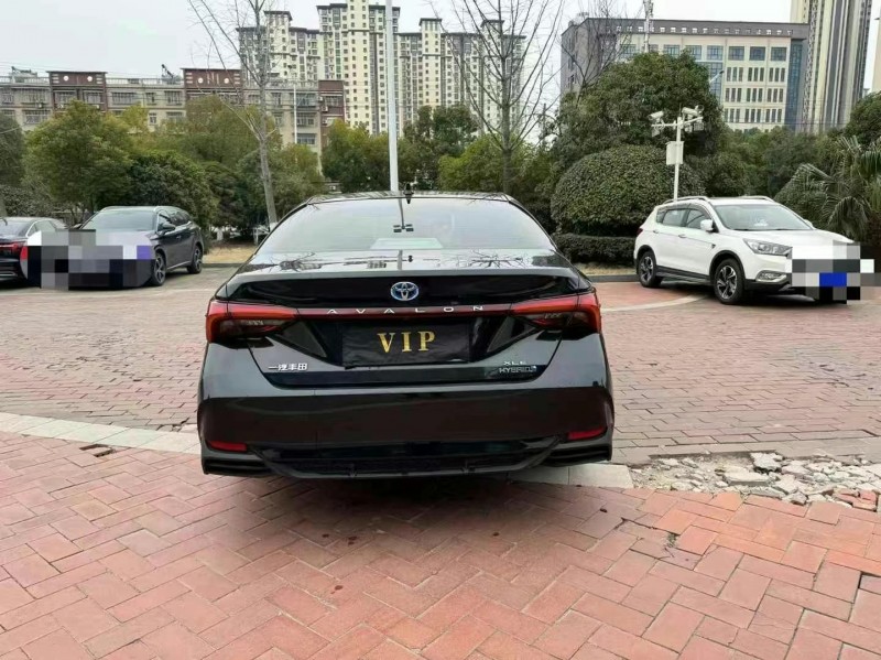 武汉22年丰田亚洲龙9