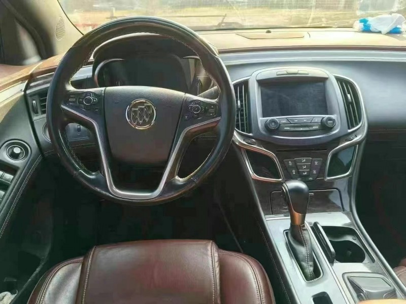 青岛14年别克君越4