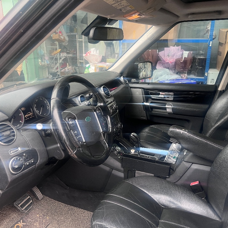 广州12年路虎发现6