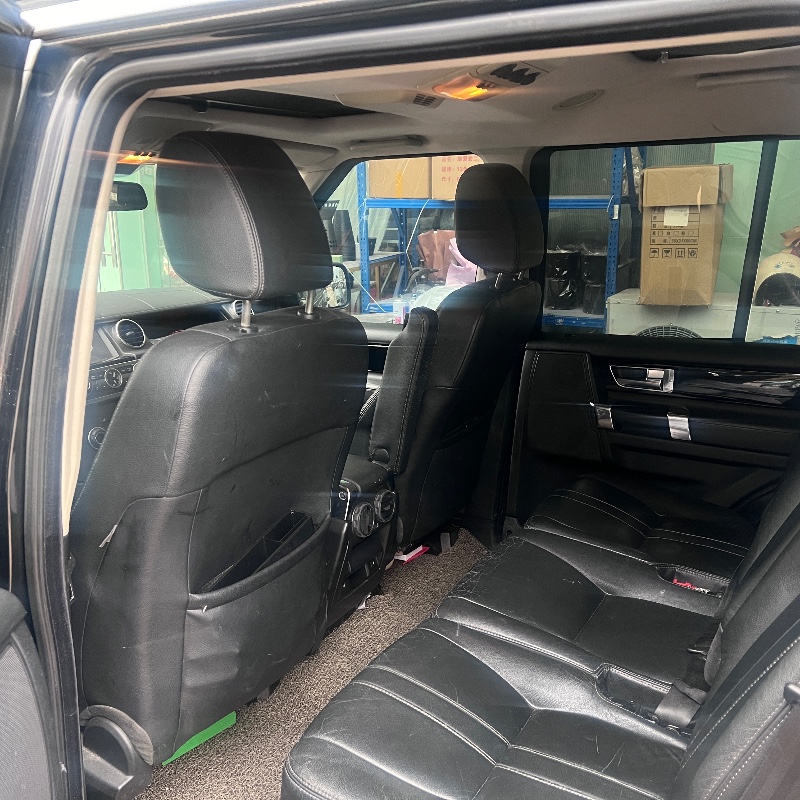 广州12年路虎发现8