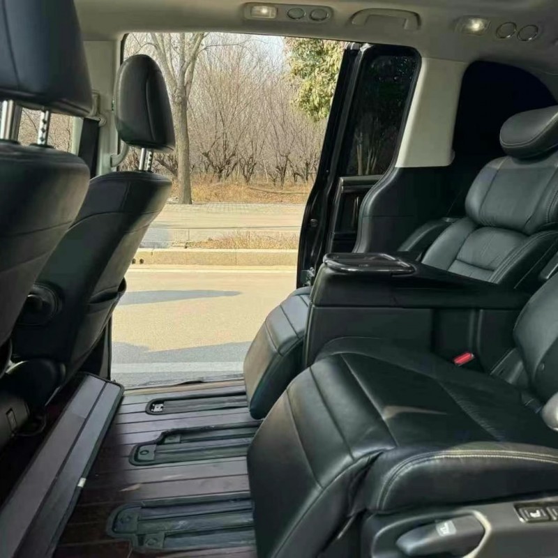 枣庄18年本田艾力绅8