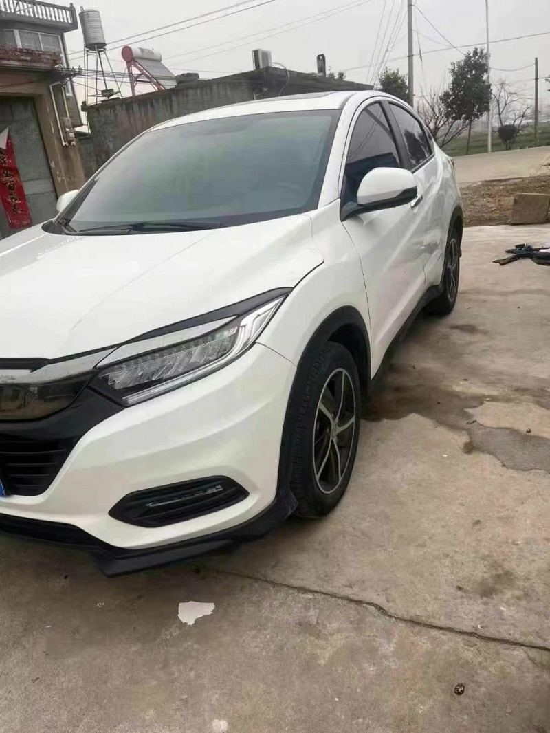 济宁22年本田缤智3