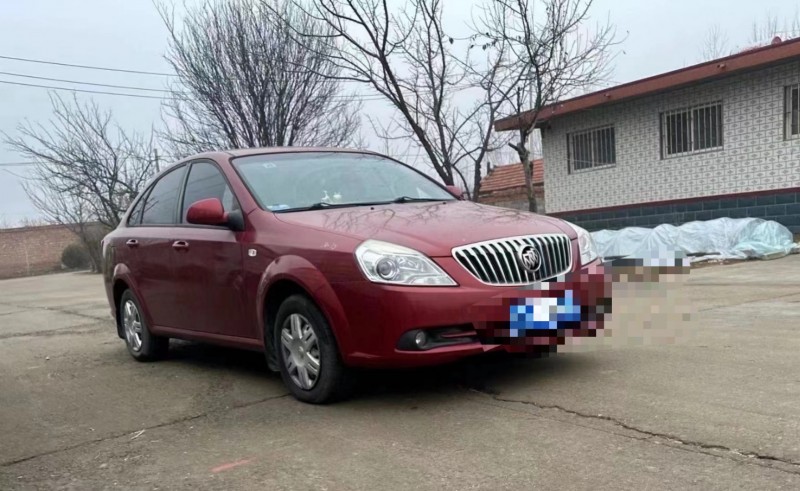 青岛14年别克凯越3