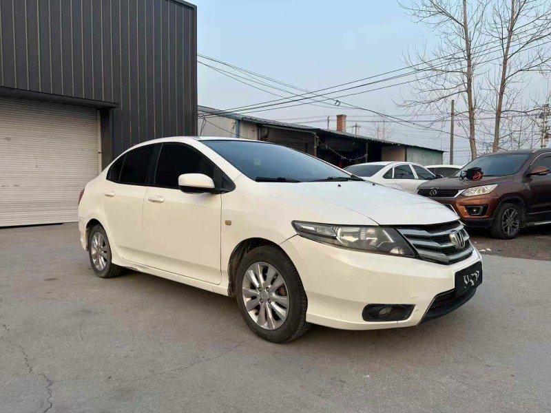 徐州13年本田锋范2