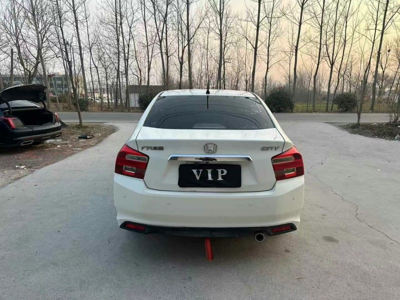 徐州13年本田锋范8