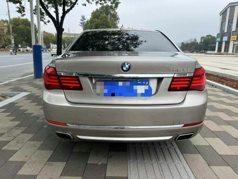 萍鄉13年寶馬7系9
