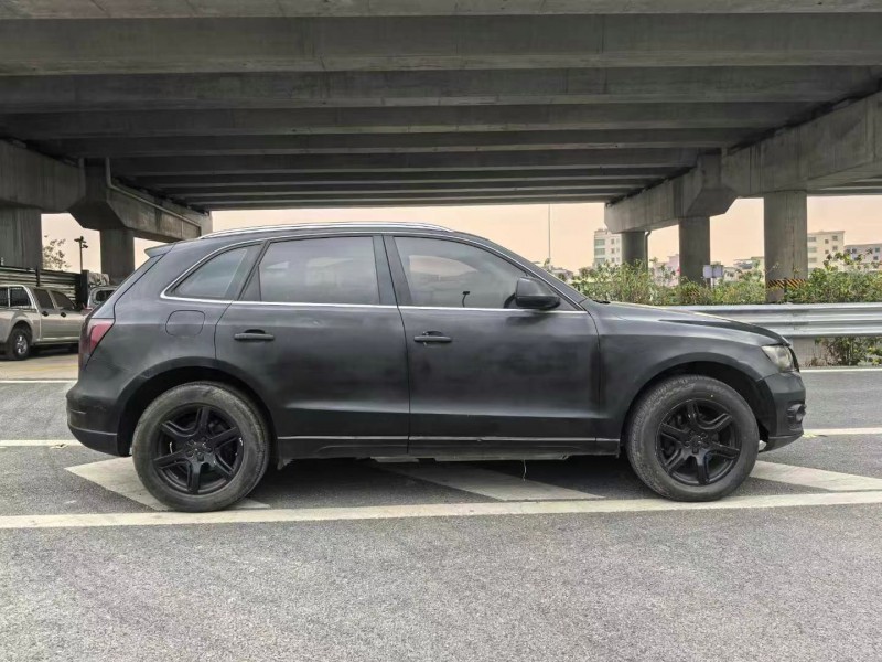 广州10年奥迪Q54