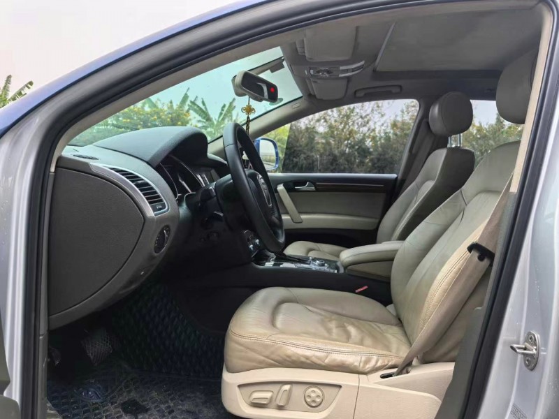 广州09年奥迪Q77