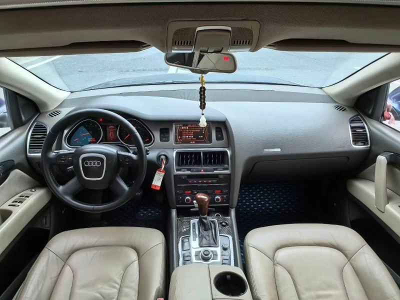 广州09年奥迪Q79