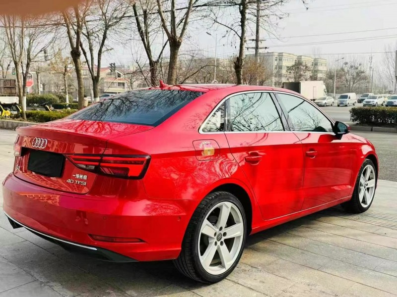 青岛17年奥迪A38