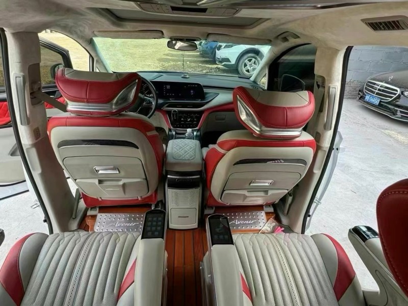 青岛21年别克GL84