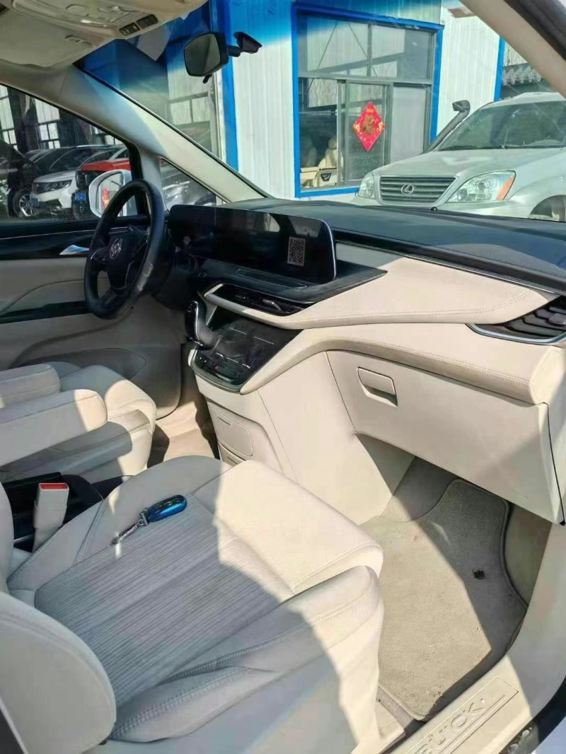 济宁23年别克GL84