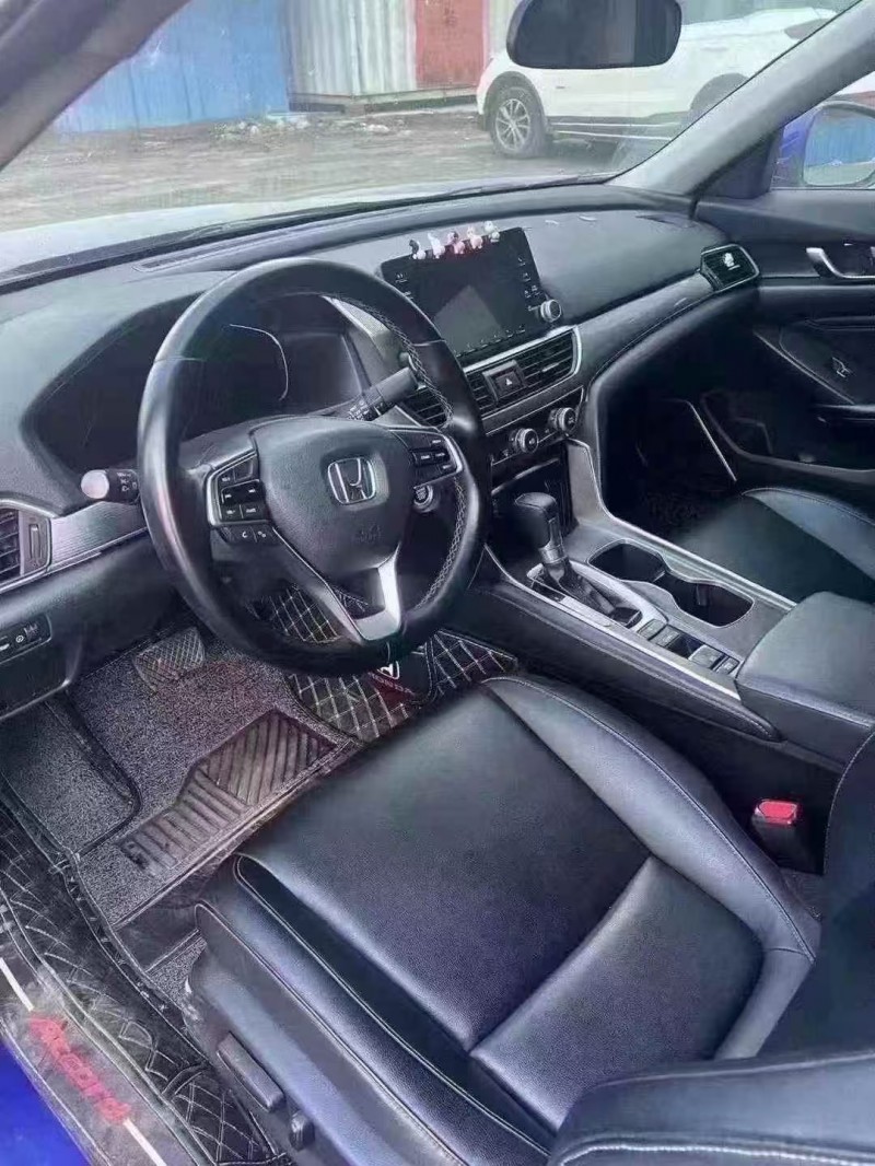 菏泽21年本田雅阁3