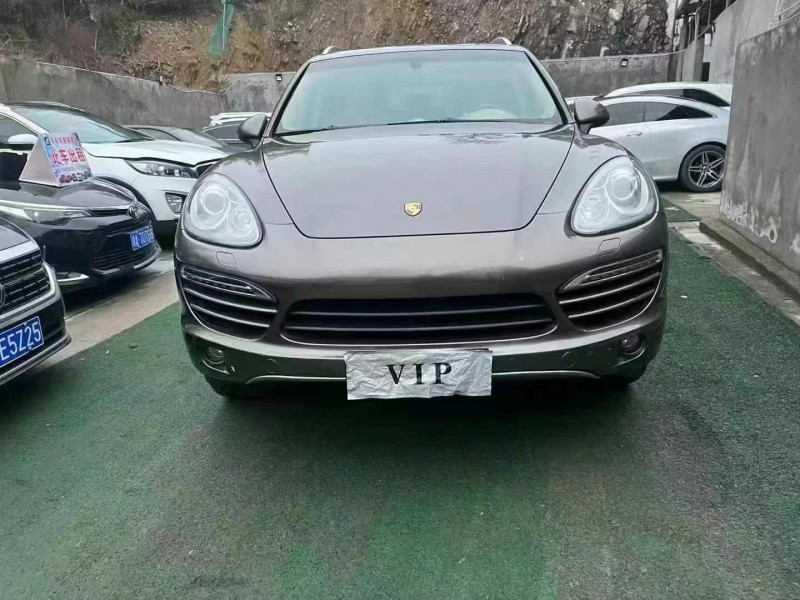 衡陽13年保時捷卡宴1