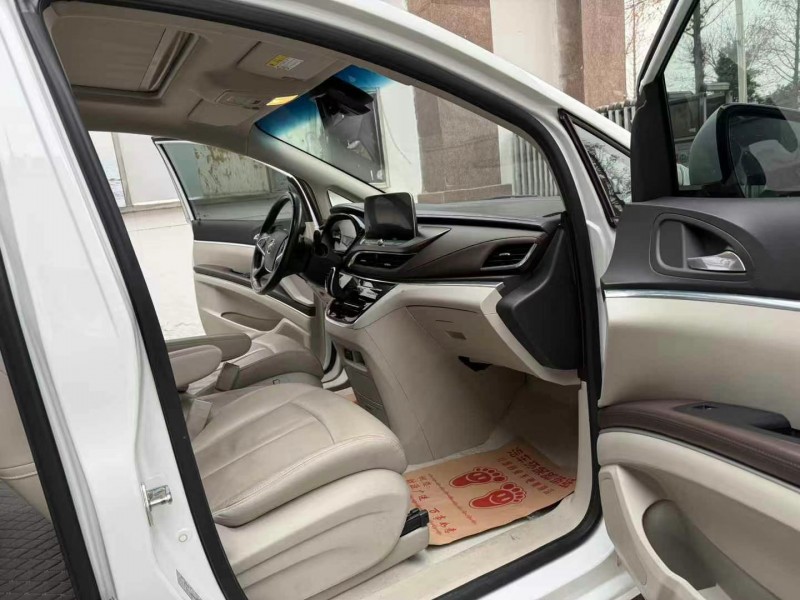 徐州20年别克GL86