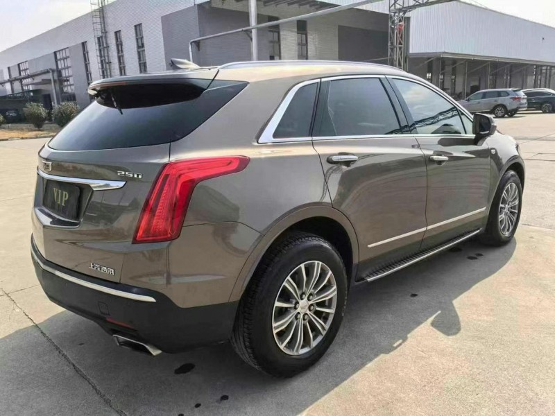 潛江17年凱迪拉克XT55