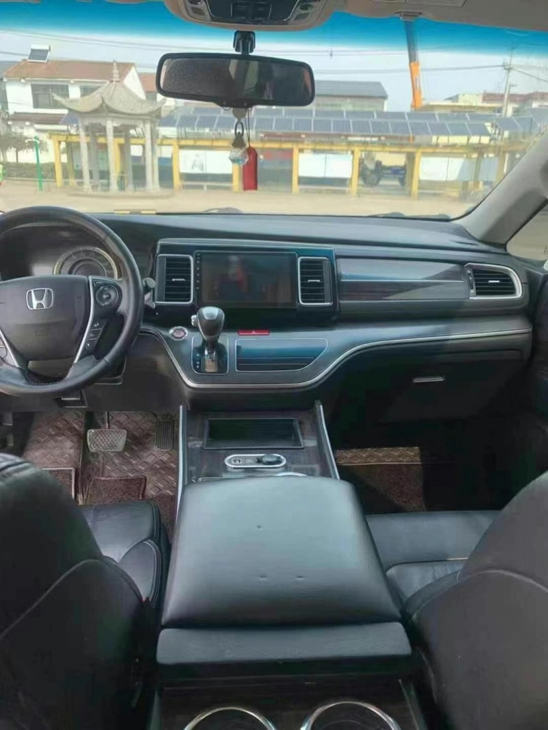 菏泽16年本田艾力绅4