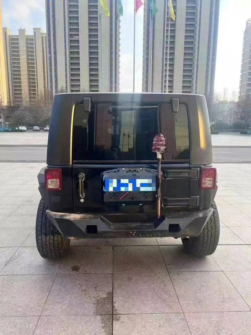 青島10年Jeep牧馬人5