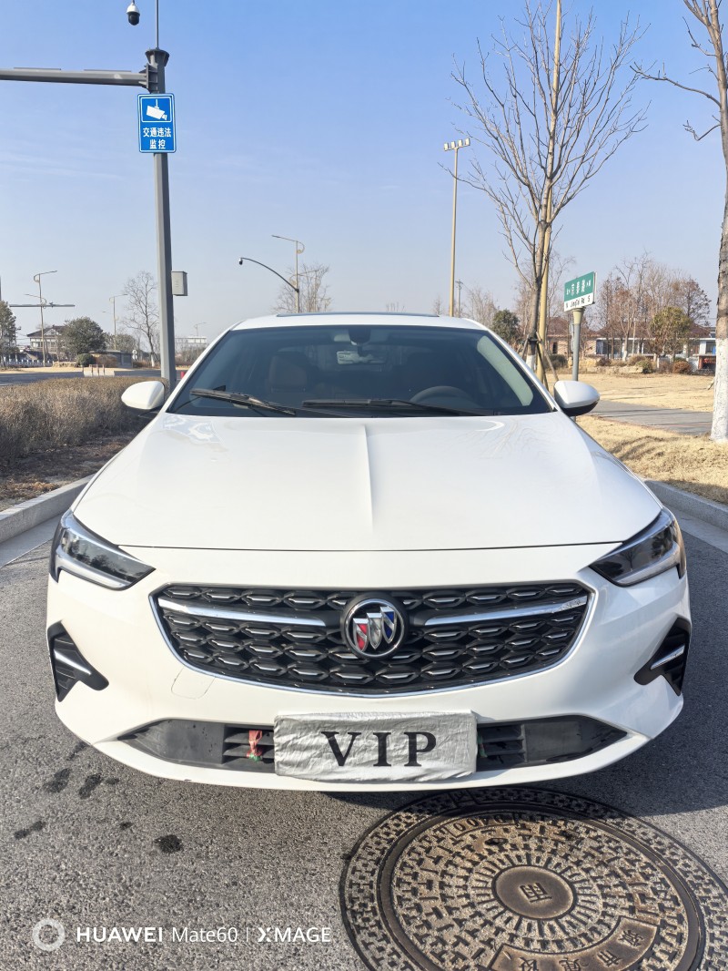 泰州22年别克君威1