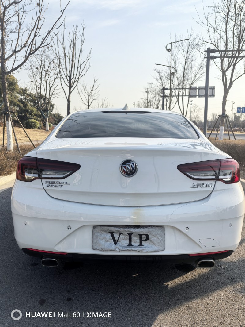 泰州22年别克君威3