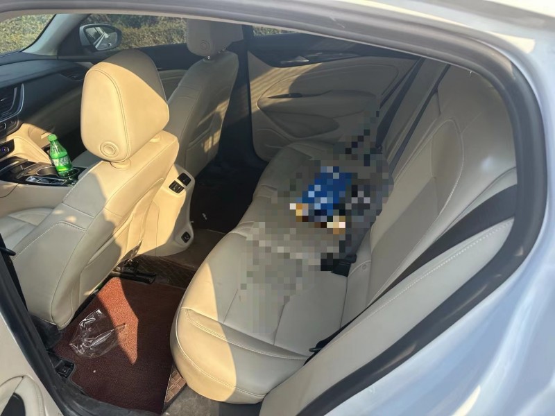 枣庄22年别克君威4