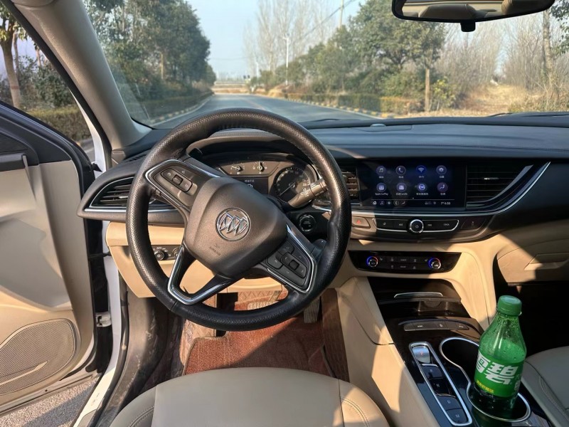 枣庄22年别克君威5