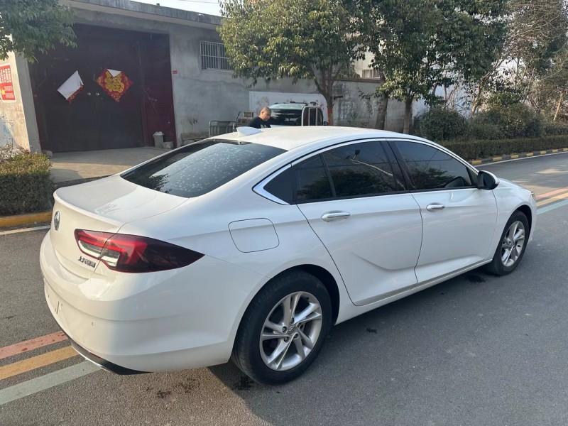 枣庄22年别克君威7