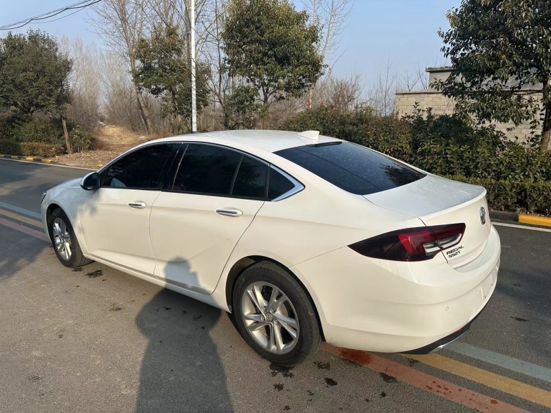 枣庄22年别克君威8