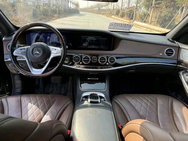 徐州18年奔驰迈巴赫S级5