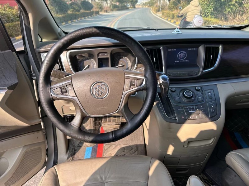 枣庄13年别克GL86