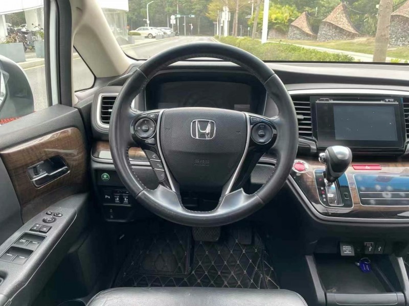 广州17年本田奥德赛8