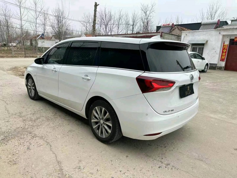 徐州19年别克GL67