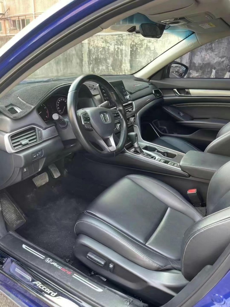 广州20年本田雅阁5