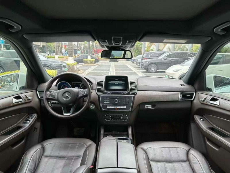 东莞17年奔驰GLE4