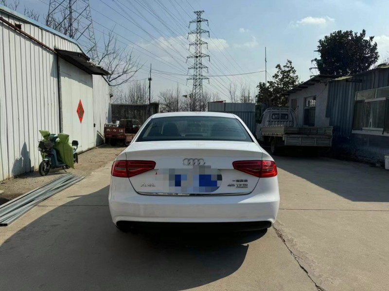 青岛17年奥迪A4L9