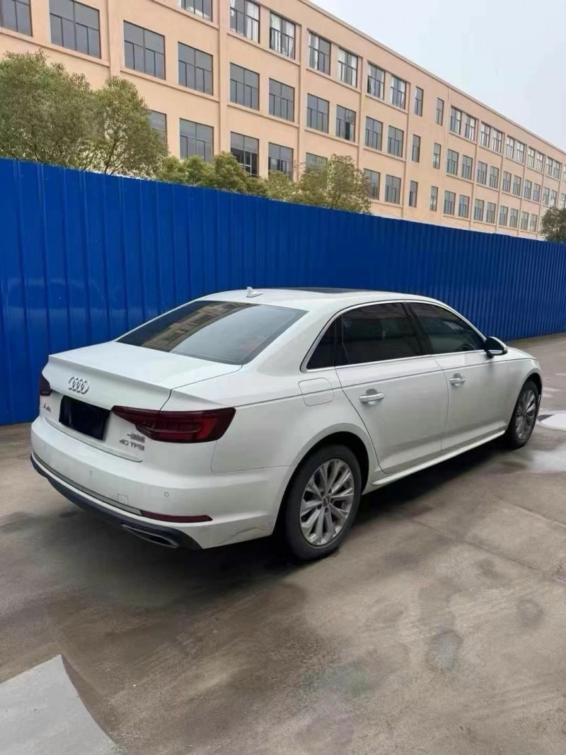 青岛19年奥迪A4L8